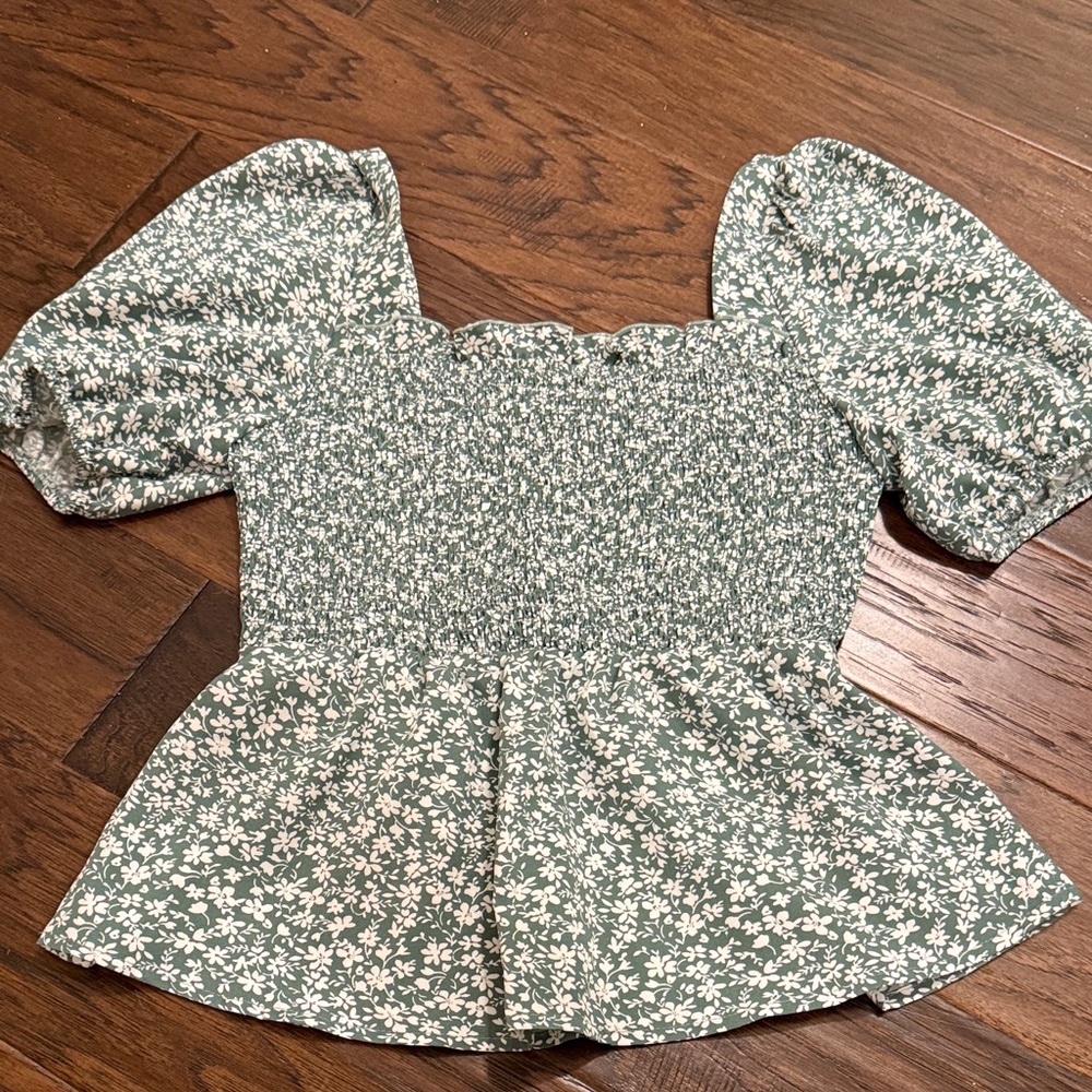 Floral Puff Sleeve Blouse in Green